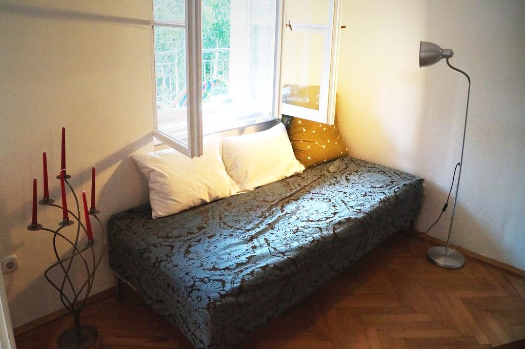 Das Schonbrunn Apartment! Wina Bagian luar foto