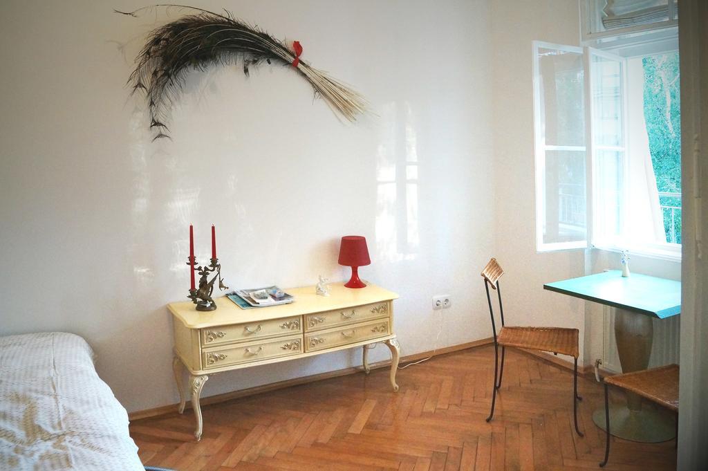 Das Schonbrunn Apartment! Wina Bagian luar foto