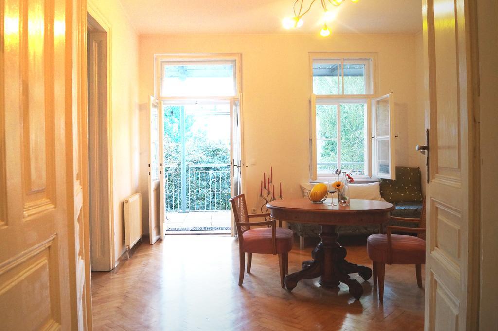 Das Schonbrunn Apartment! Wina Bagian luar foto