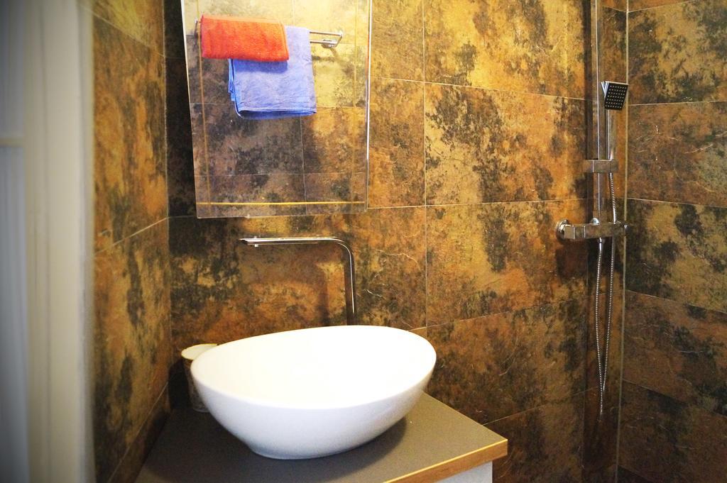 Das Schonbrunn Apartment! Wina Bagian luar foto
